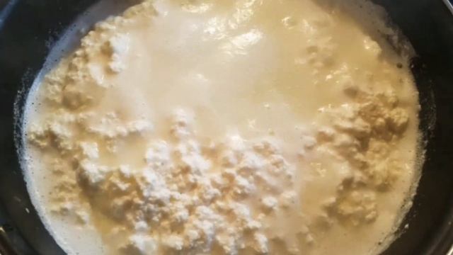 Süddən çox dadlı Kəsmik hazırlamaq.Очень вкусный домашний Творог из молока.Süzme peynir смотреть онлайн