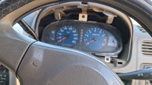 Ниссан Куб не заводится