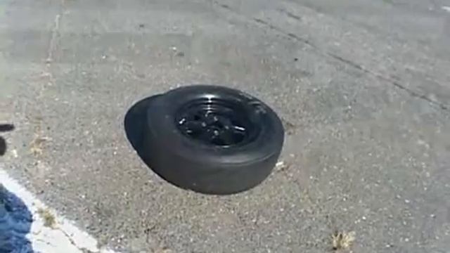 Nyce1s.com - RX-7 Loses Wheel and Eclipse Close Ca смотреть онлайн