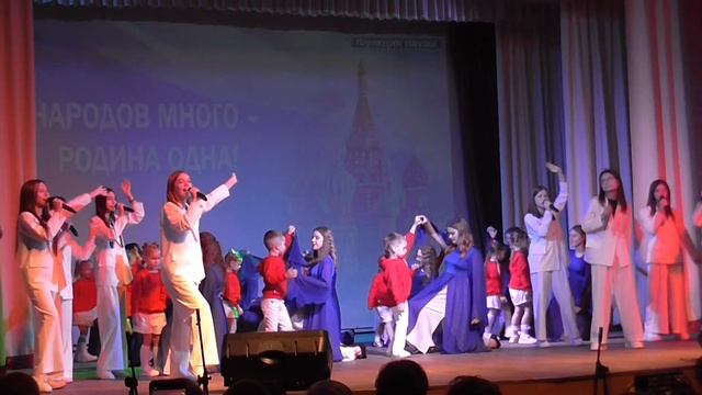 Группа " Крутые девчонки" - Главное на свете, это наши дети смотреть онлайн