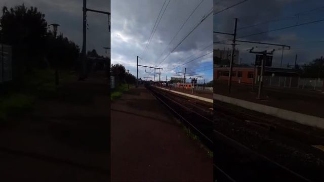 en direct en gare de Orly смотреть онлайн