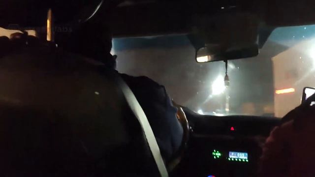 Пьяный VJLink делает заказ в KFC и беседует с таксистом