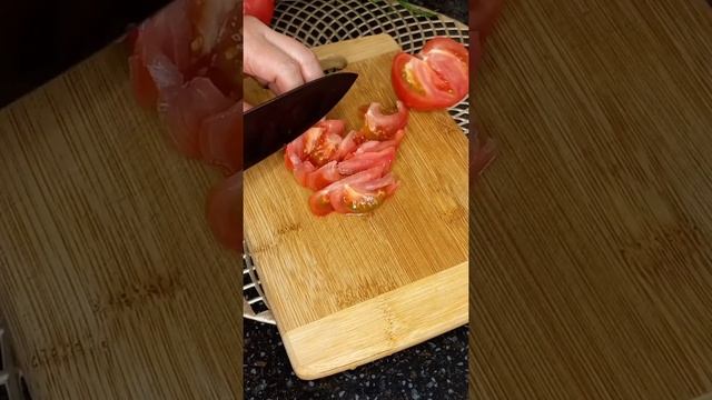 Уша машхур Японча гуштли салат. Японский салат с мясом. смотреть онлайн