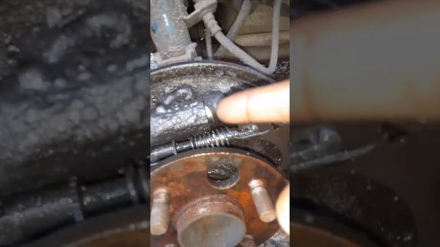 Busted wheel cylinder on 94 corolla 🙆♂️🔴✋ смотреть онлайн