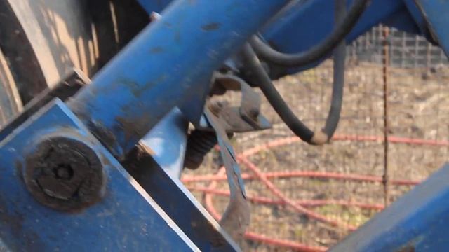 7 лет эксплуатации. Отзыв о погрузчике Универсал производства завода Большая Земля смотреть онлайн