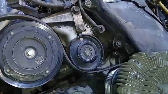 🛻Toyota 1KD Or 2KD Engine Drive Belt Size, Removal And Installation.🛻