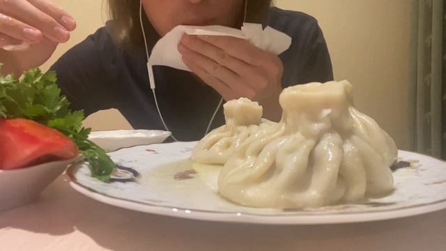 АСМР ИТИНГ ХИНКАЛИ МУКБАНГ ASMR EATING MUKBANG NO TALKING 먹방 смотреть онлайн