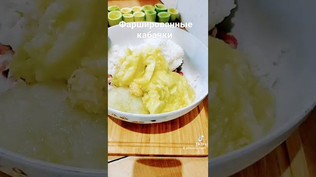 Вкуснейшие фаршированные кабачки. смотреть онлайн
