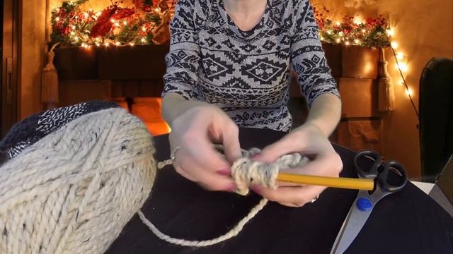 Finger Knitting Infinity Scarf смотреть онлайн