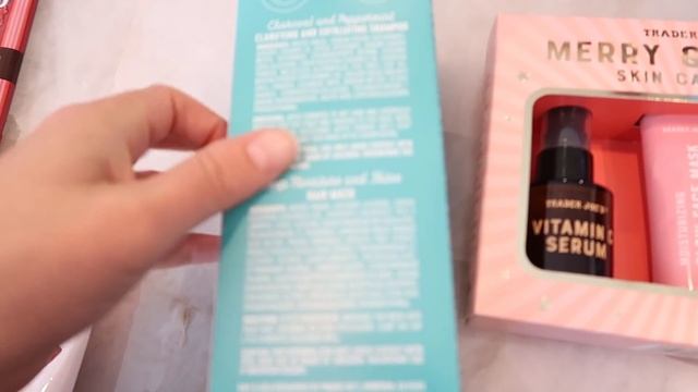 TRADER JOE'S HOLIDAY HIT LIST: WHAT TO BUY FOR GIFTS смотреть онлайн