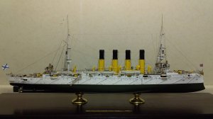 ЗВЕЗДА. Крейсер "ВАРЯГ". Модель в масштабе 1/350.
