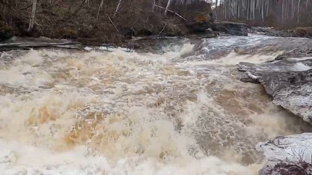 Водопадик на ручье Большой Якорь смотреть онлайн