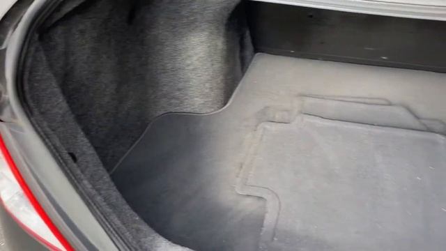 2014 Nissan Versa 5-speed Manual смотреть онлайн