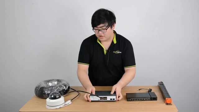 What is the Power Voltage of the PoE Swtich смотреть онлайн