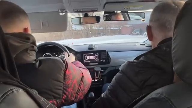 Уроки_на_автодроме_в_автошколе_Авто_Мастер смотреть онлайн