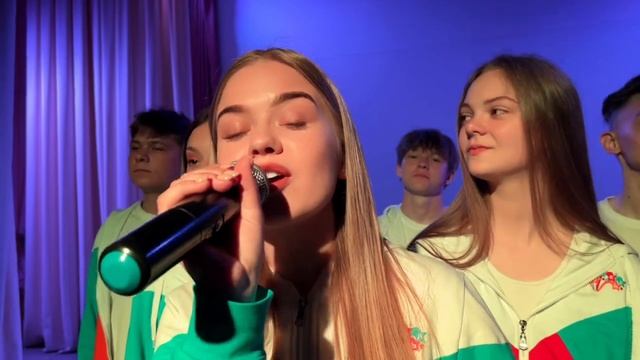 Недавняя Анастасия - Мой выпускной смотреть онлайн