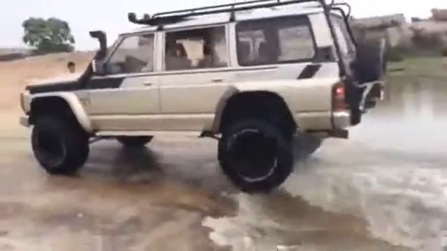 Nissan Patrol off Road Jungle Drive смотреть онлайн