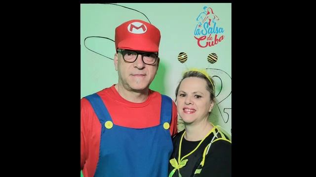 Fiesta de Carnaval 2024 en La Academia La Salsa de Cuba (Gernika) смотреть онлайн