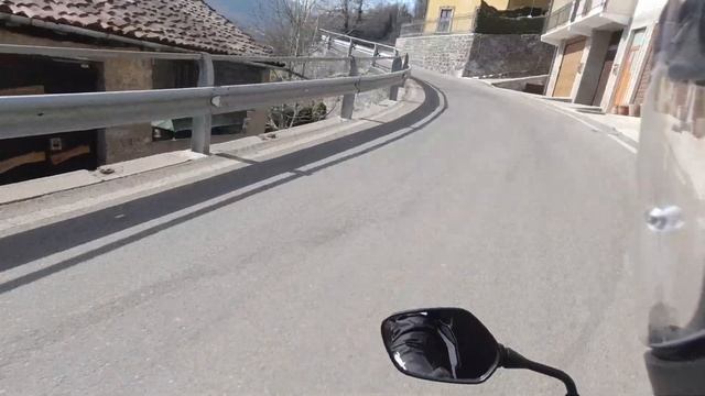 HONDA CB650R + ZAVORRINA curve e ancora curve - VAL TALEGGIO - VALSASSINA - LAGO DI COMO смотреть онлайн