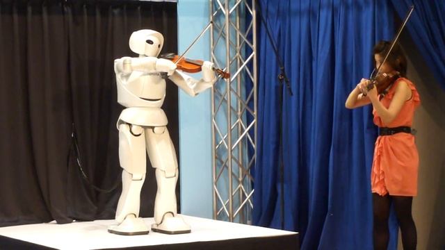 TOYOTA Partner Robot と人間のバイオリニストの共演 смотреть онлайн