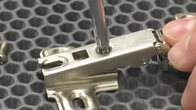 УЗНАВ ЭТОТ СЕКРЕТ ты никогда не выбросишь ПЕТЛЮ ОТ ШКАФА! смотреть онлайн