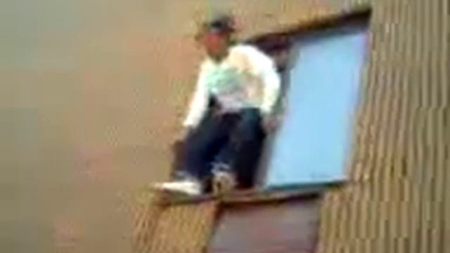 HOT ROD AKA BLUE-SHINE JUMPS OUT THE WINDOW RON BROWNS STYLE смотреть онлайн