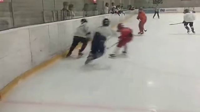 АРТ ХОККЕЙ 5:7 2007-2011г. 29.08.2021г смотреть онлайн