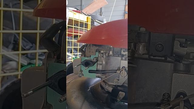 How to replace carburetor on Honda GCV170 смотреть онлайн