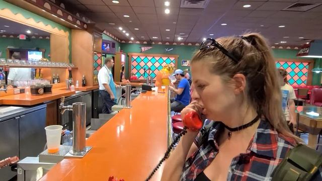 Moe's Tavern Prank Phone- Universal Studios Orlando Florida