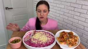 МУКБАНГ САЛАТ СЕЛЬДЬ ПОД ШУБОЙ ДОМАШНЯЯ ПИЦЦА Башня помощника«Друг кузя»