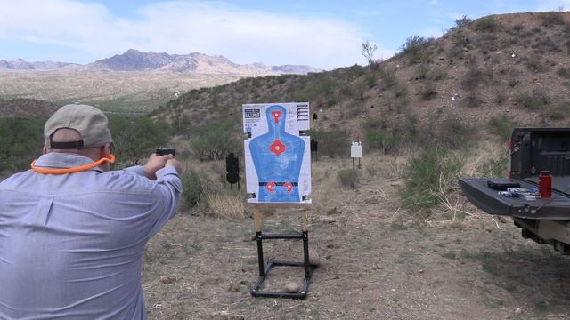 Glock 42 Review | Why would anyone want it? смотреть онлайн