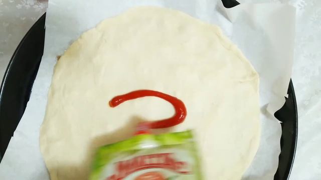 Вы ещё такой Пицца не попробовалиПриготовим королевскую пиццу смотреть онлайн