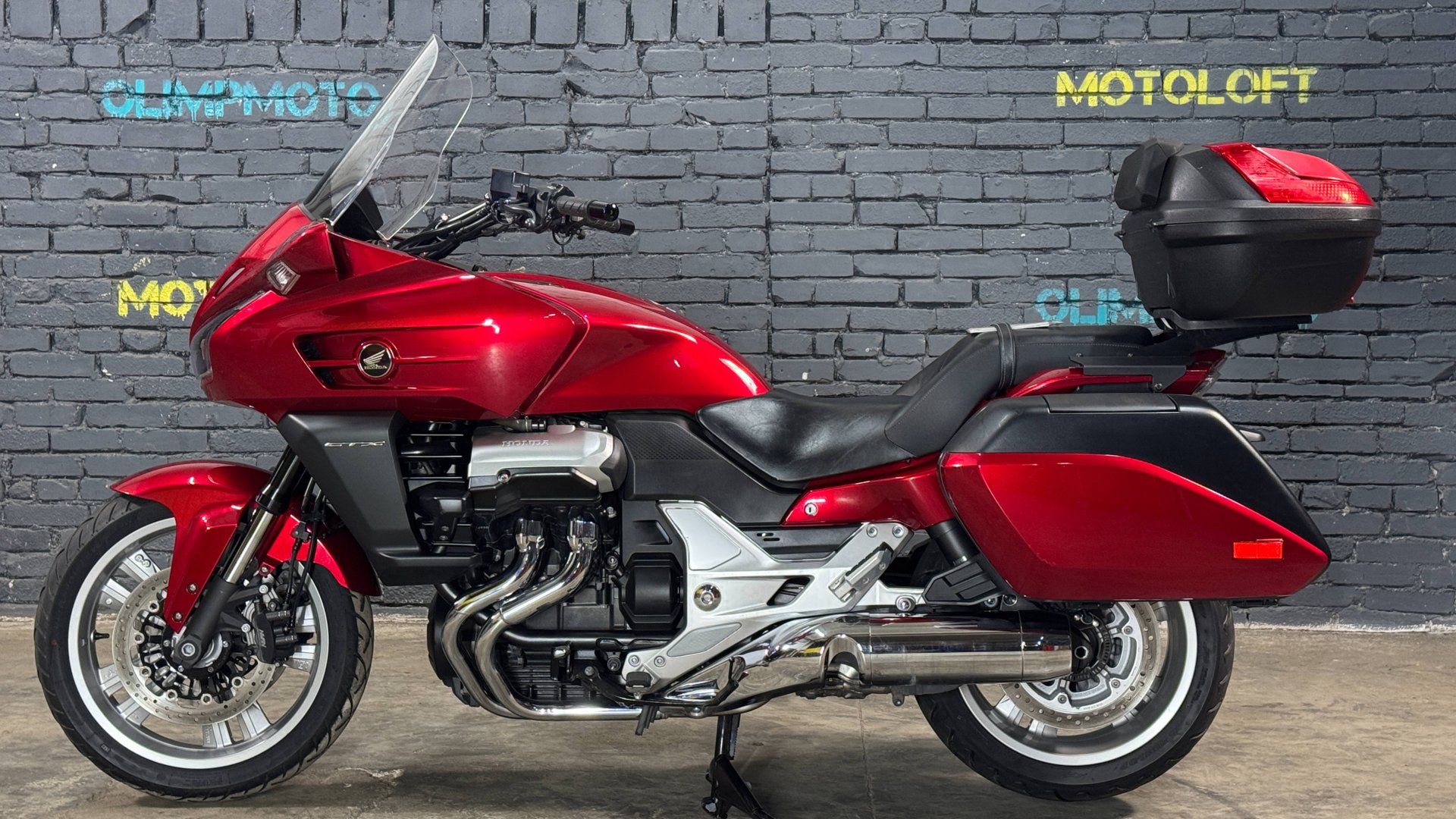 Honda CTX1300 смотреть онлайн