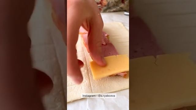 Когда не знаешь что приготовить на завтрак! 😋 #shorts смотреть онлайн