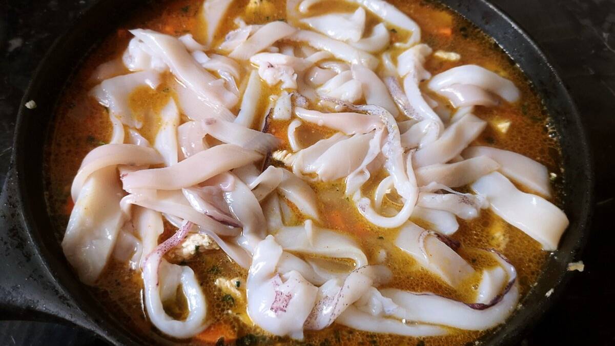 Кальмары тушеные с грибами в кокосовом молоке смотреть онлайн