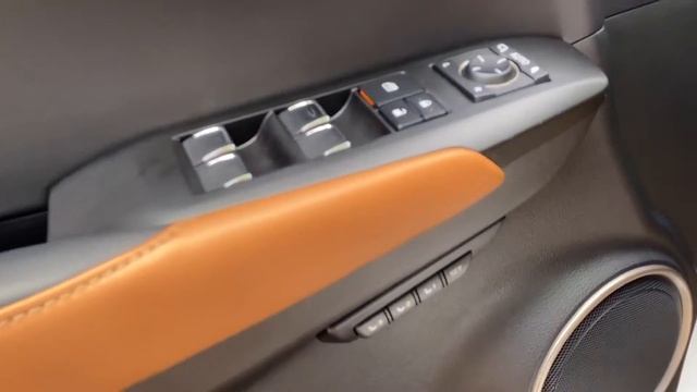 Giá Xe Hơi Siêu Phẩm Lexus NX300 Đời 2019 смотреть онлайн