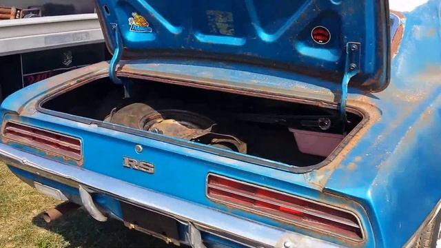 Chevrolet Camaro RS 1969 Barn Find At Fall Carlisl смотреть онлайн