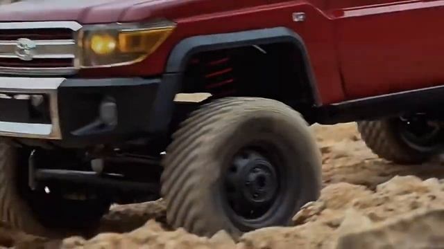 Toyota Land Cruiser 70 Pickup Маштабна модель в продажу