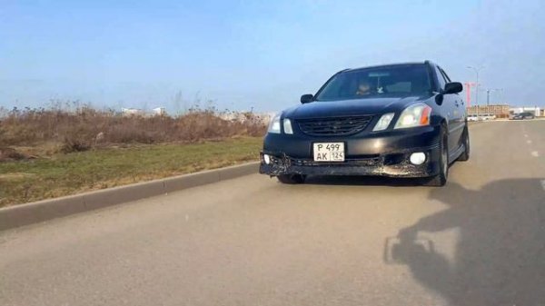 Приобретите Toyota Mark 2 Blit своей мечты прямо сейчас!