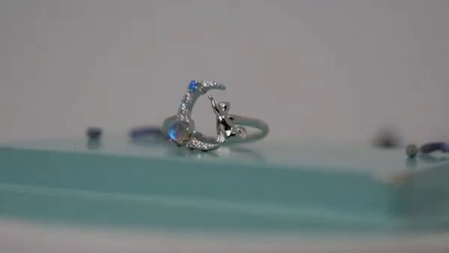 Серебряное кольцо "Лунный кот" смотреть онлайн