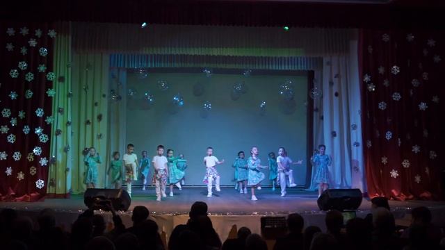 Детская Эстрадная студия " Курносики" - В деревне смотреть онлайн