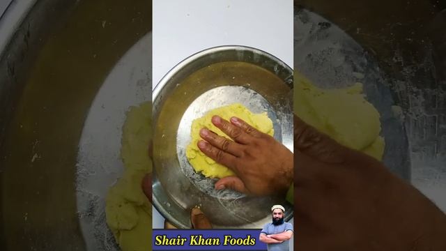 Makki roti without Wheat flour very easy recipe 😋 #makkiroti #makkirotirecipe #rotirecipe #recipe смотреть онлайн