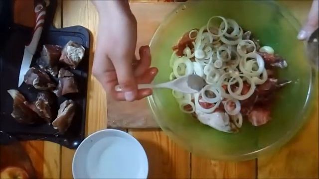 Христос Воскрес!!! Сочный шашлык и вкусный салатик .Из города в деревню смотреть онлайн
