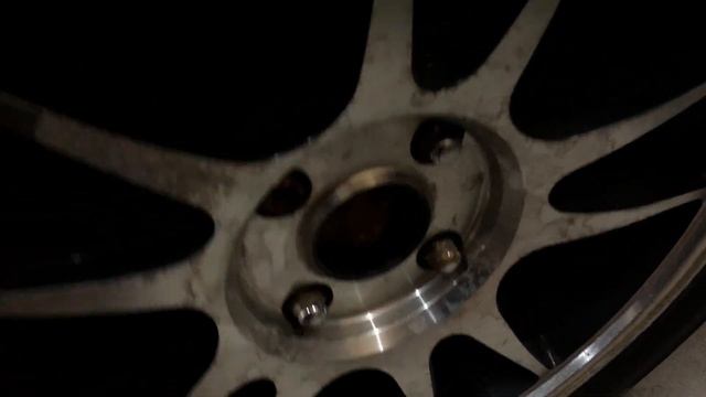 ДИСКИ R17 - мечта каждого! ПОСТАВИЛ ОГРОМНЫЕ ДИСКИ НА NISSAN ALMERA CLASSIC смотреть онлайн