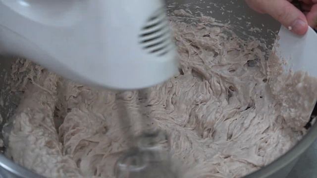 一出爐就秒殺！巨大古早味蛋糕製作！四種口味一次滿足/Taiwanese Giant Jiggly Castella Cake -台灣街頭美食 смотреть онлайн