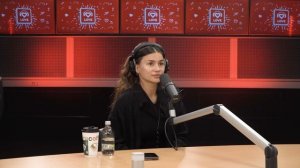 Bearwolf о треках Godzilla и «Один в поле воин», спорте и идеальном мужчине | Красавцы Love Radio