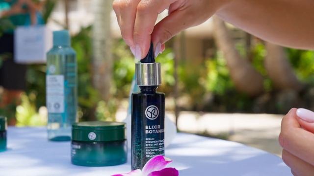 Yves Rocher - Crème de nuit смотреть онлайн