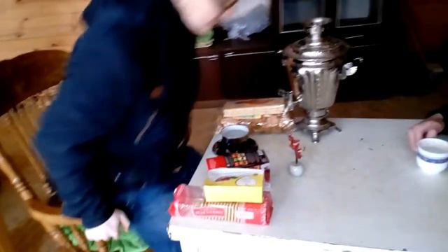 Пришёл к другу в гости/ГНИДА смотреть онлайн