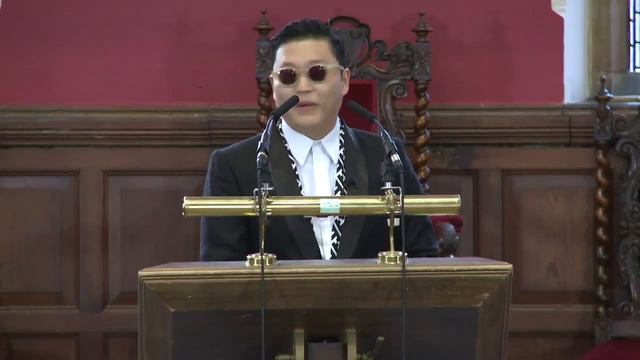 The Gangnam Style star Psy revealed that Queen & Freddie Mercury first got him interested in music. смотреть онлайн