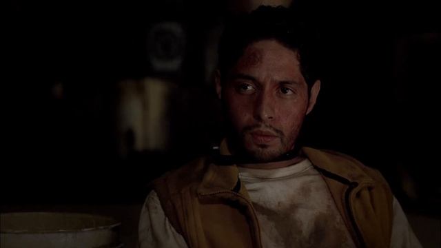 Breaking Bad (кубик в кубе) - Уолтер обнаруживает отсутствующий осколок тарелки. смотреть онлайн